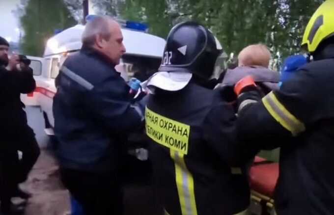 В Коми опознаны тела погибших при сходе вагонов поезда